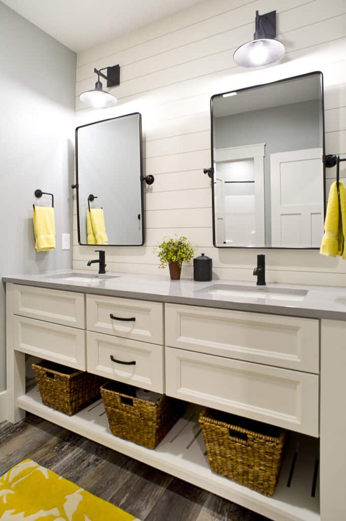 Showplace Cabinetry - Bathroom Cabinets