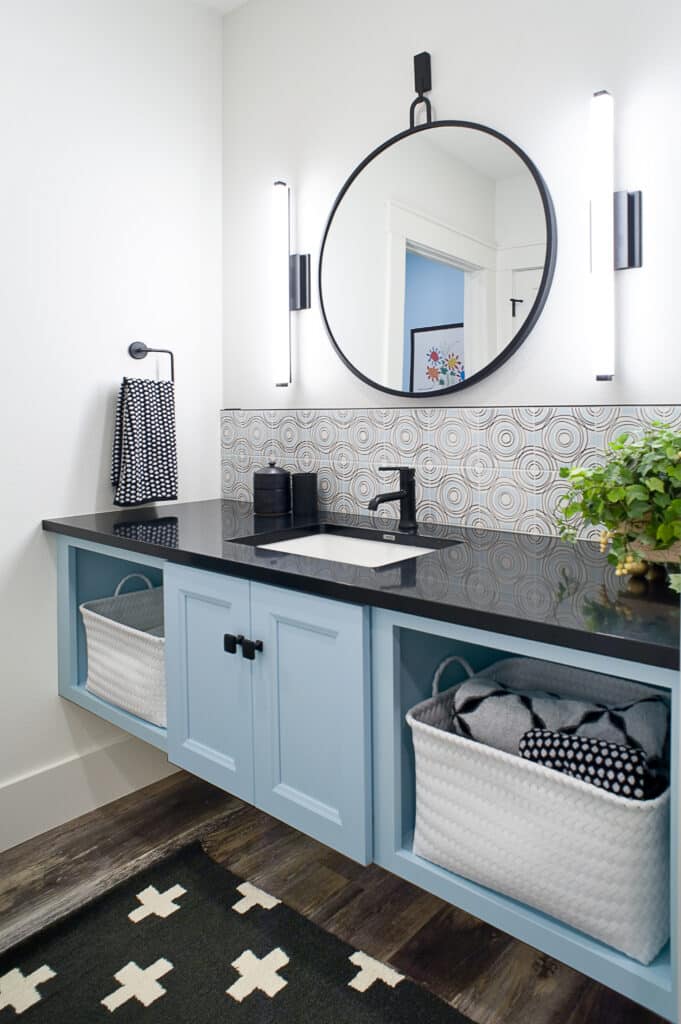 Showplace Cabinetry - Bathroom Cabinets