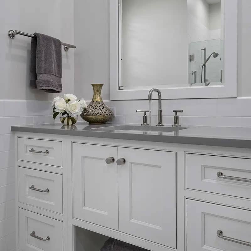 Showplace Cabinetry - Master Bathroom Cabinets - Guest Accommodation